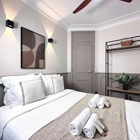 Apartment Charming Flat Near Eiffel Tower Paris