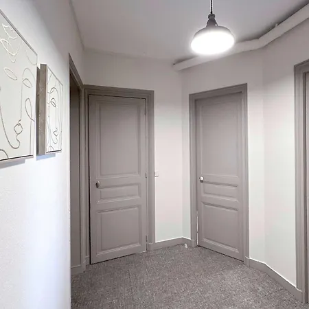 Charming Flat Near Eiffel Tower *